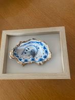 Oester in lijst met blauwe decoratie, Ophalen of Verzenden, Zo goed als nieuw