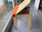 Houten kindertafel met klep voor tekenspullen, Kinderen en Baby's, Kinderkamer | Tafels en Stoelen, Ophalen, Zo goed als nieuw