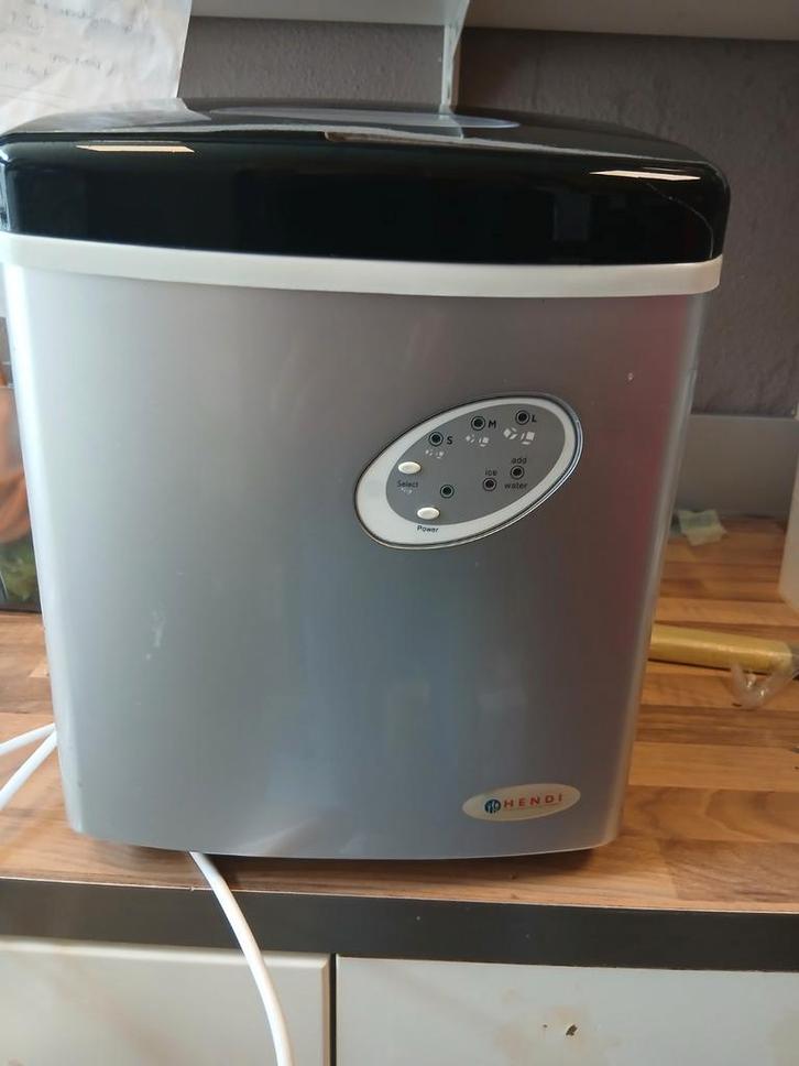 Ijsblokjesmachine - Zeer Goede Staat, Witgoed en Apparatuur, IJsmachines, Zo goed als nieuw, Zelfvriezend, Ophalen of Verzenden