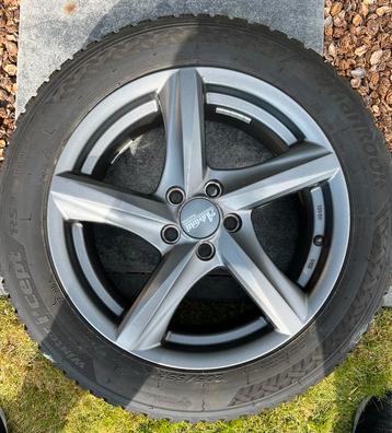 Zeer nette winterbanden + Velgen 16 inch Advanti Raching beschikbaar voor biedingen