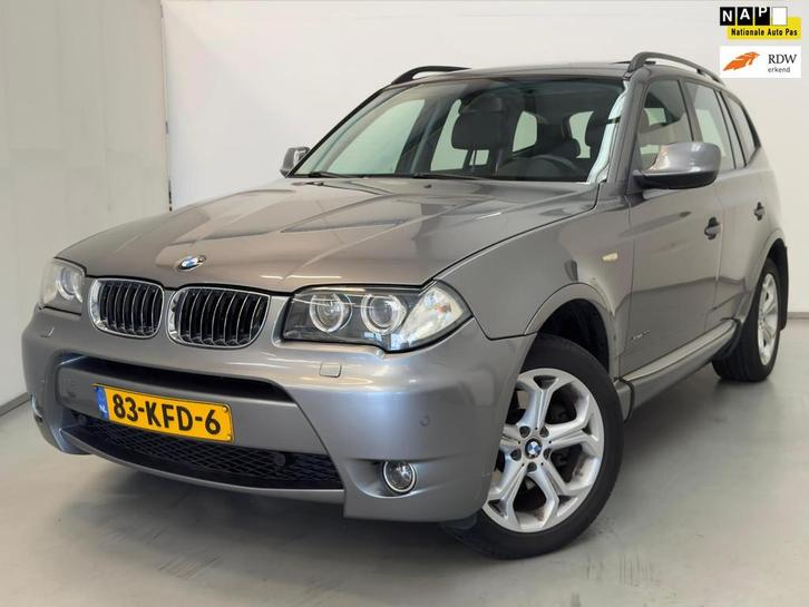 BMW X3 2.0i / M Pakket / Pano / NL-auto / Youngtimer / Leder, Auto's, BMW, Bedrijf, Te koop, X3, 4x4, ABS, Airbags, Airconditioning