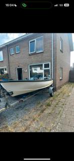 (Vis)Boot zonder motor en zonder trailer, Watersport en Boten, Motorboten en Motorjachten, Ophalen, 10 tot 30 pk, Gebruikt, Tot 6 meter