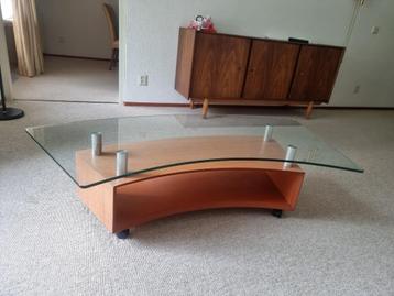 vintage salontafel mid century glazen blad praktisch beschikbaar voor biedingen