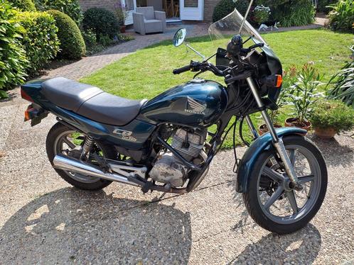 Goedkoop rijden?? Honda CB250 in prima staat, Motoren, Motoren | Honda, Particulier, Chopper, 2 cilinders, Ophalen