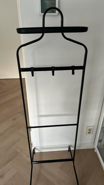 Ikea mulig dressboy beschikbaar voor biedingen