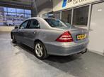 Mercedes-Benz C-klasse 180 K. Avantgarde Trekhaak|Airco|Crui, Auto's, Achterwielaandrijving, Gebruikt, Zwart, Origineel Nederlands