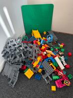 Veel Duplo, met oa treinrails, poppetjes en losse stenen, Kinderen en Baby's, Speelgoed | Duplo en Lego, Ophalen of Verzenden