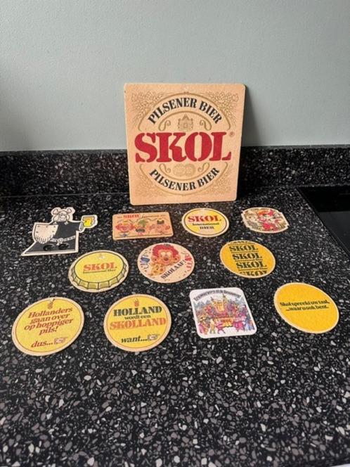 Leuke verzameling SKOL BIER bierviltjes. Jaren 80., Verzamelen, Merken en Reclamevoorwerpen, Gebruikt, Gebruiksvoorwerp, Ophalen of Verzenden