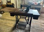 Antieke Singer Naaimachine met lamp, Ophalen