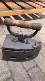 Antieke kolen strijkijzer, Antiek en Kunst, Ophalen of Verzenden