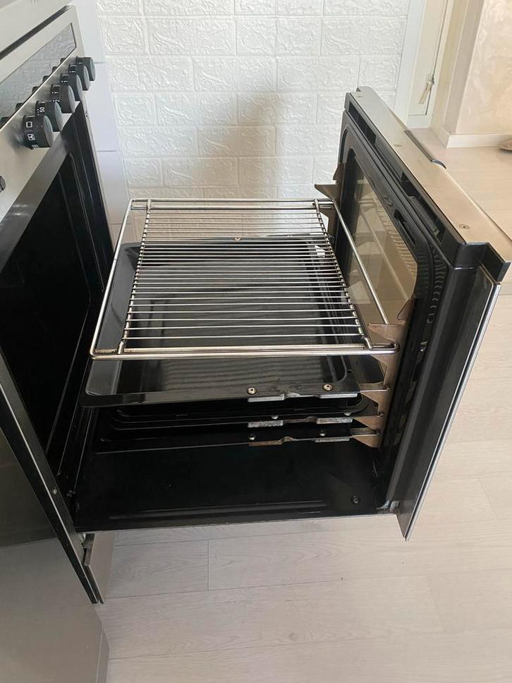 Bosch Fornuis met kookplaat - Zo goed als nieuw!, Witgoed en Apparatuur, Fornuizen, Zo goed als nieuw, Vrijstaand, Keramisch, 4 kookzones