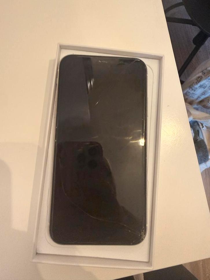 iPhone 11, Telecommunicatie, Mobiele telefoons | Apple iPhone, Gebruikt, 64 GB, Zonder abonnement, Zonder simlock, iPhone 11, Zwart