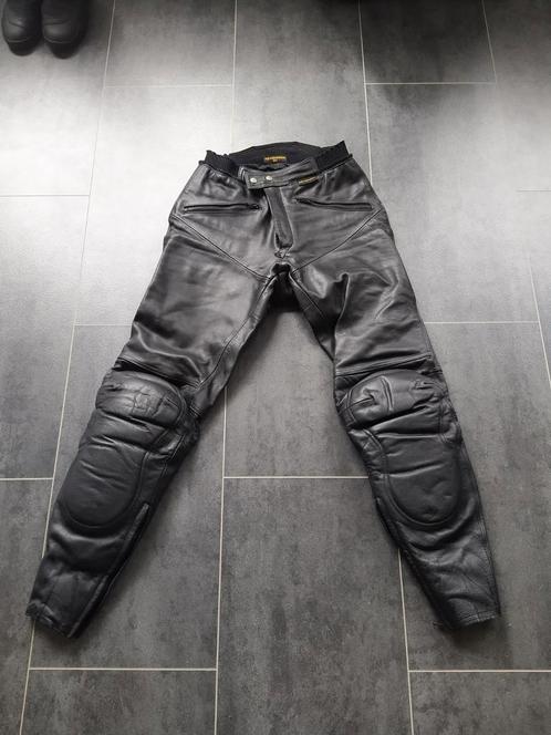 Revenger motorbroek maat 50, Motoren, Kleding | Motorkleding, Broek | leer, Tweedehands, Ophalen of Verzenden