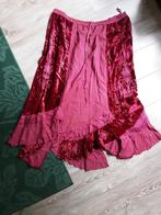 Nieuwe Holyclothing rok mt xxl alleen ophalen, Kleding | Dames, Ophalen, Nieuw, Rood, Rok