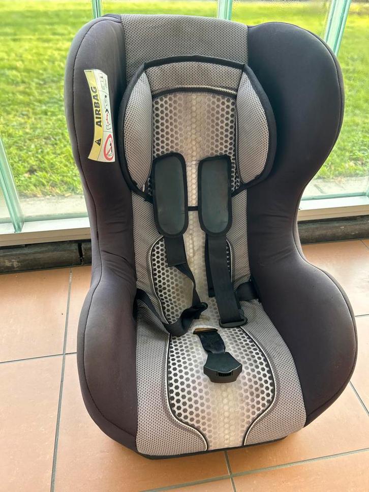 Autostoel 0-18 kg - Veilig en Comfortabel!, Kinderen en Baby's, Autostoeltjes, Gebruikt, Overige merken, 0 t/m 18 kg, Autogordel