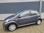 Toyota Aygo 1.0 VVT-i Aspiration Airco (bj 2013), Auto's, Toyota, Voorwielaandrijving, Euro 5, Gebruikt, 4 stoelen