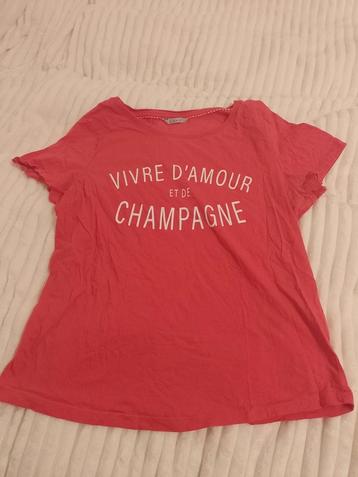 T-shirt dames beschikbaar voor biedingen