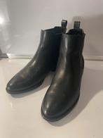 Ralph Lauren Black Leather Ankle Cowgirl Style Boots Mint 39, Zwart, Lage of Enkellaarzen, Ophalen of Verzenden, Zo goed als nieuw