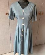 Ijsblauwe vintage jurk maat M, Maat 38/40 (M), Ouye Studios, Blauw, Ophalen of Verzenden
