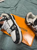 Louis Vuitton Sneakers, Ophalen of Verzenden, Zo goed als nieuw, Zwart, Sneakers of Gympen
