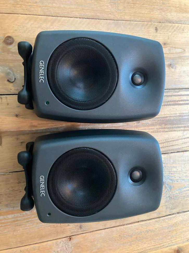 Genelec 8030c - Set van 2 - Zo goed als nieuw!, Audio, Tv en Foto, Luidsprekers, Zo goed als nieuw, Front, Rear of Stereo speakers
