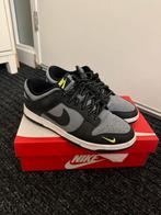 Nike Dunk Low Sneakers Black Grey Neon Origineel 42.5 Uniek, Kleding | Heren, Schoenen, Ophalen of Verzenden, Zo goed als nieuw