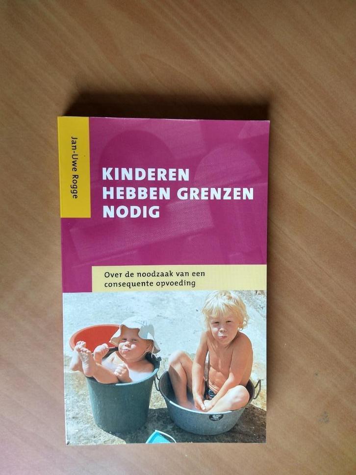 Rogge, Jan-Uwe. Kinderen hebben grenzen nodig (opvoeding), Boeken, Zwangerschap en Opvoeding, Zo goed als nieuw, Ophalen of Verzenden