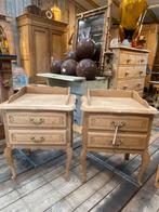Twee Frans eiken kastjes nachtkastje, Ophalen, Gebruikt, Hout