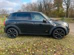 Mini Countryman 1.6 Cooper S All4 AUT 2010 Zwart, Auto's, Mini, Euro 5, 1380 kg, 74 €/maand, Zwart
