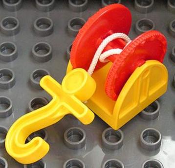 1 x legosteen geel duplo slanghaspelhouder beschikbaar voor biedingen