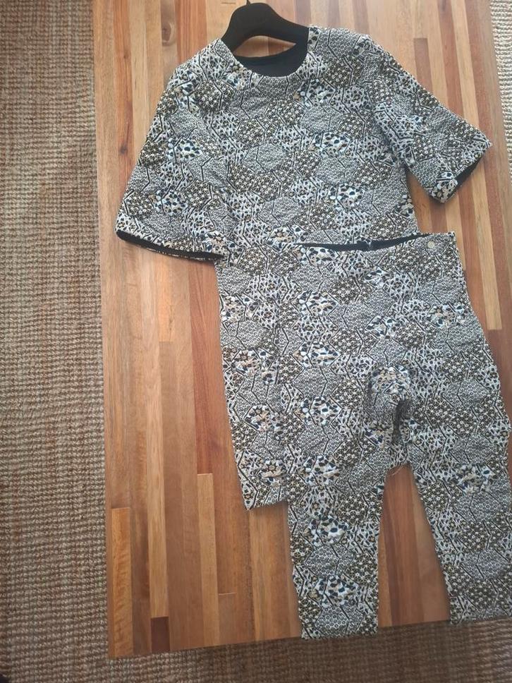 Vintage CHANEL Set - Top & Legging, Kleding | Dames, Overige Dameskleding, Zo goed als nieuw, Verzenden