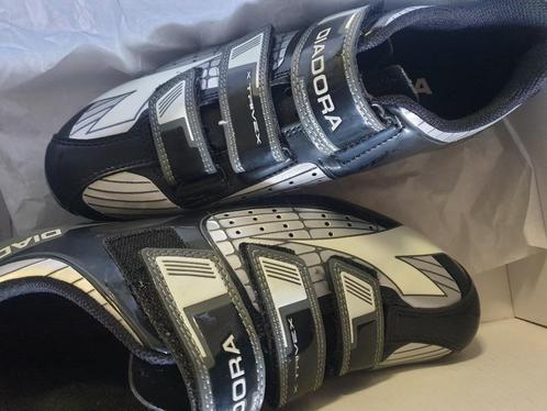 Diadora Fietsschoenen wielren schoenen nieuw maat 40, Fietsen en Brommers, Fietsaccessoires | Fietskleding, Nieuw, Schoenen, Overige maten
