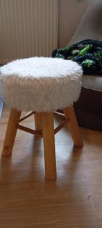 Geiten wollen poef, Japandi stijl, Huis en Inrichting, Banken | Voetenbanken en Poefen, Japandi, Minder dan 50 cm, Nieuw, Hout