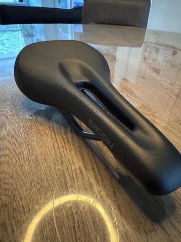 Ergon zadel women s/m beschikbaar voor biedingen