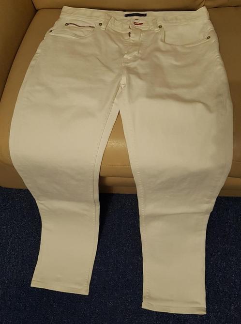 Tommy Hilfiger Broek / 34-32 (valt iets kleiner), Kleding | Heren, Spijkerbroeken en Jeans, Zo goed als nieuw, W33 - W34 (confectie 48/50)
