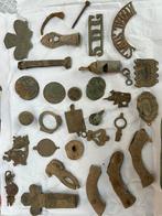 Bodemvondsten, ongereinigd, Antiek en Kunst, Antiek | Koper en Brons, Ophalen of Verzenden