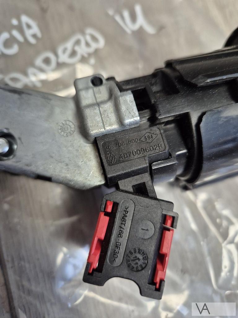 Dacia Logan / sandero 2012 - 2019 contactslot + sleutel €30, Ophalen of Verzenden, Gebruikt, Dacia