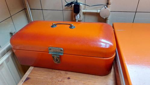 Retro Emaille Broodtrommel Oranje/Rood, Antiek en Kunst, Antiek | Emaille, Ophalen of Verzenden