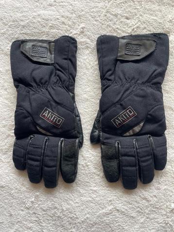 Akito motorhandschoenen beschikbaar voor biedingen