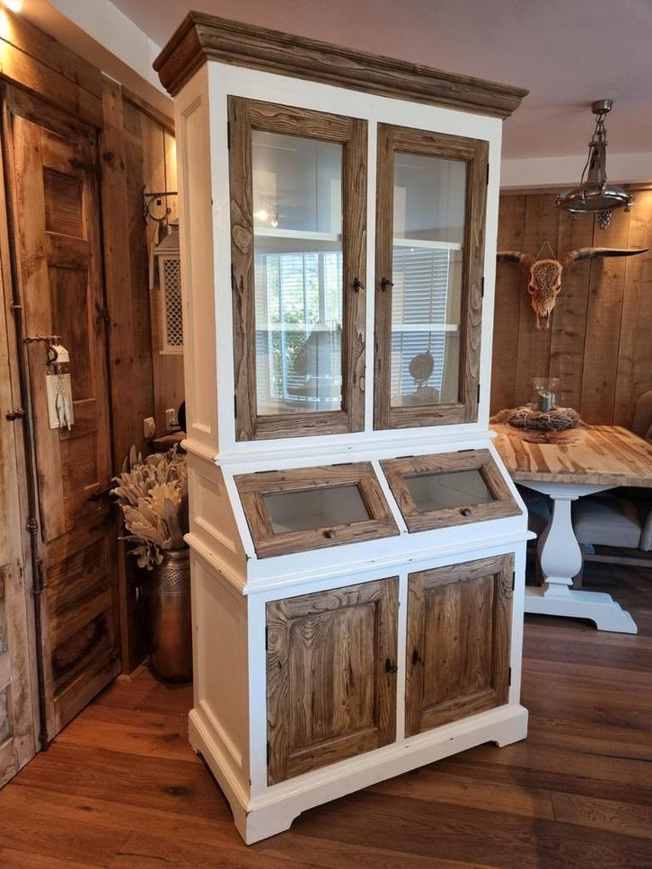 Landelijke Brocante Vitrinekast € 599.-, Huis en Inrichting, Kasten | Vitrinekasten, Zo goed als nieuw, 200 cm of meer, 100 tot 150 cm