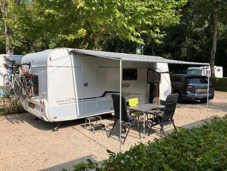 TEC Tour 550 TKM, Caravans en Kamperen, Caravans, Particulier, tot en met 6, 1250 - 1500 kg, Treinzit, T.E.C., Dwars-stapelbed