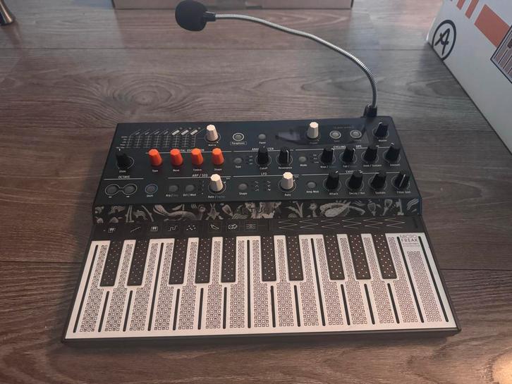 Arturia MicroFreak + Vocoder Mic Zo Goed Als Nieuw!, Muziek en Instrumenten, Synthesizers, Zo goed als nieuw, Overige aantallen