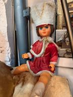 Jaren 60 majorette / tamboer maitre grote pop, Verzamelen, Poppen, Ophalen of Verzenden, Gebruikt, Pop