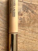 Estee Lauder Double Wear Stay-In-Place 4 C medium deep, Nieuw, Ophalen of Verzenden, Make-up, Overige kleuren