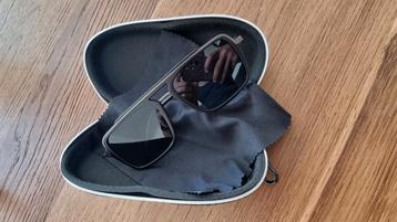 Sunglasses beschikbaar voor biedingen