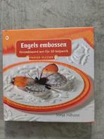 Engels embossen Gecombineerd met fijn 3D knipwerk. i.n.st., Ophalen of Verzenden, Zo goed als nieuw, Materiaal