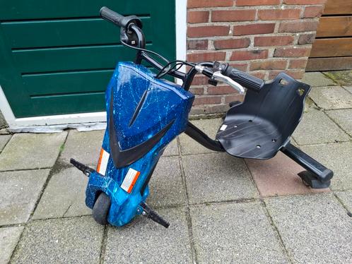 Drift trike, Kinderen en Baby's, Speelgoed | Buiten | Accuvoertuigen, Zo goed als nieuw, Ophalen