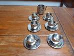 6 r.v.s. espressokopjes +schoteltjes en melkkannetje
