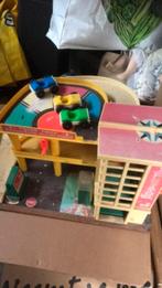 Fisher price garage voor 5 euro. Ff oppoetsen, Ophalen of Verzenden, Zo goed als nieuw