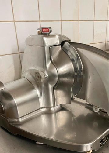 Snijmachine berkel beschikbaar voor biedingen